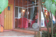 entrance-to-restaurant